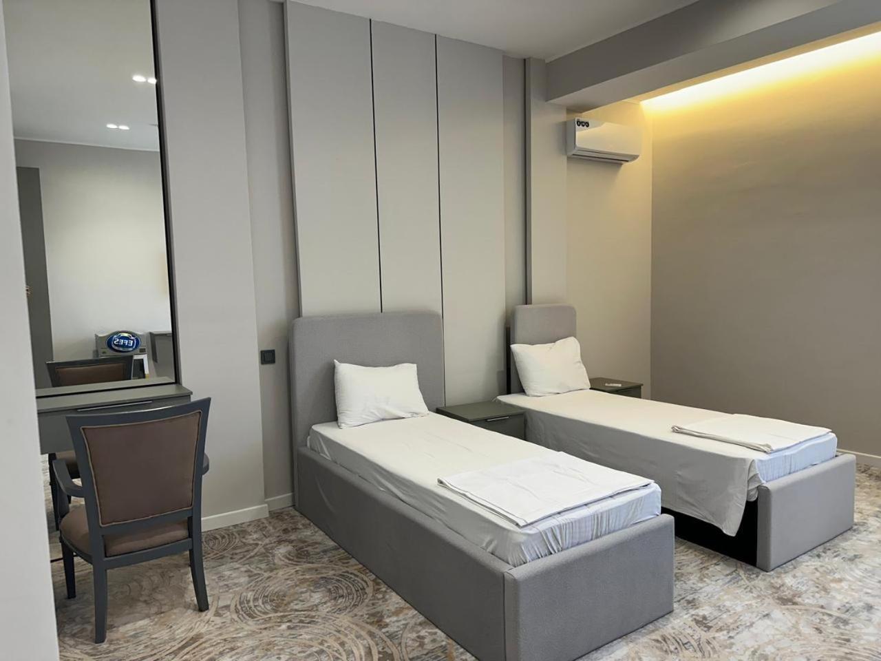 Darkol Hotel Simkent Buitenkant foto